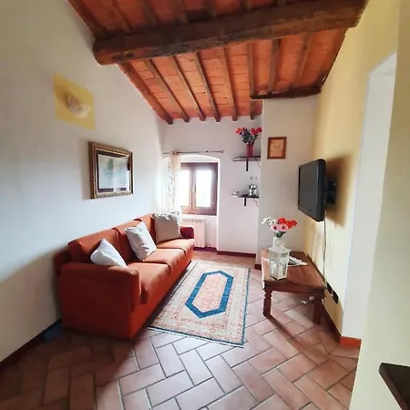 Panoramic Apartment Borgo a Buggiano