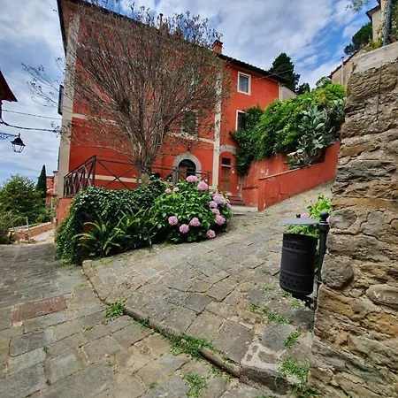 Panoramic Apartment Borgo a Buggiano